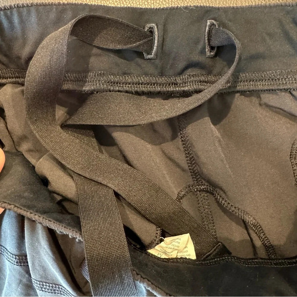 Lululemon Men’s Black Shorts College Hill CrossFit Logo size Medium gym workout - Picture 7 of 7